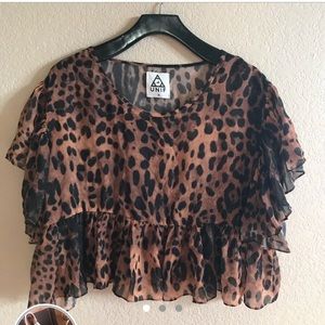 Leopard UNIF crop top